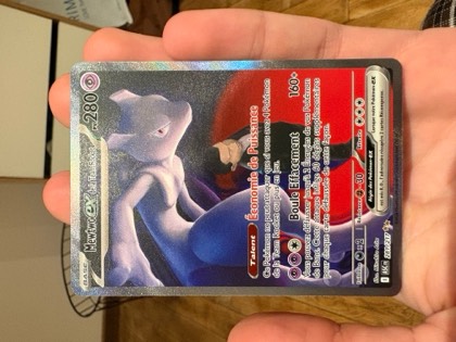 Mewtwo ex de la Team Rocket, graded 9.5