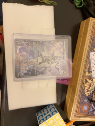 Reshiram, graded 9.5