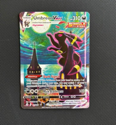 Umbreon VMAX, graded 8.5