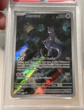 Mewtwo - 052, graded 9.5