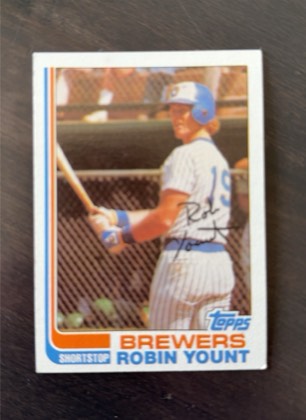 Robin Yount, graded 2.0