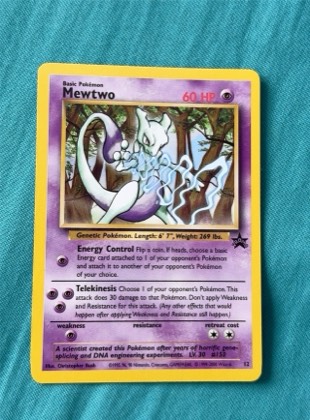 Mewtwo (12), graded 7.5