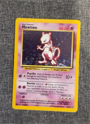 Mewtwo, graded 8.0