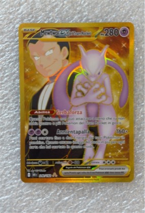 Mewtwo ex del Team Rocket, graded 9.5