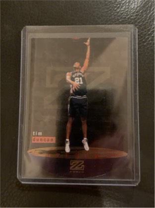 Tim Duncan graded 9