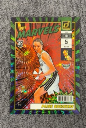 Paige Bueckers, graded 9.5