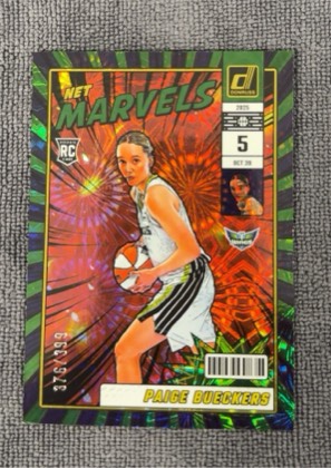 Paige Bueckers, graded 9.5