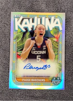 Paige Bueckers, graded 9.5