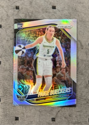 Paige Bueckers, graded 9.0
