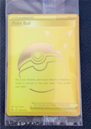 Leafeon (Poke Ball Pattern), graded 8.5