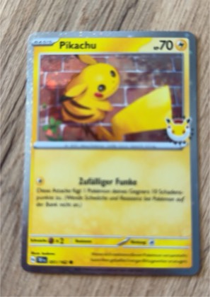 Pikachu - 025/165 (Pokemon Together), graded 2.5