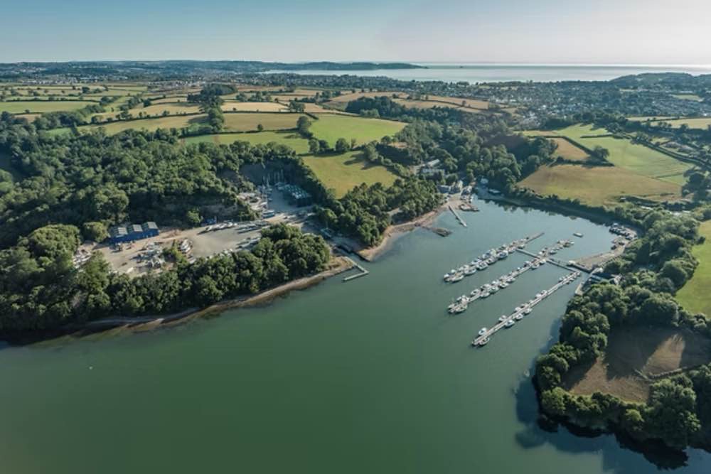 Dolphin Boatyard