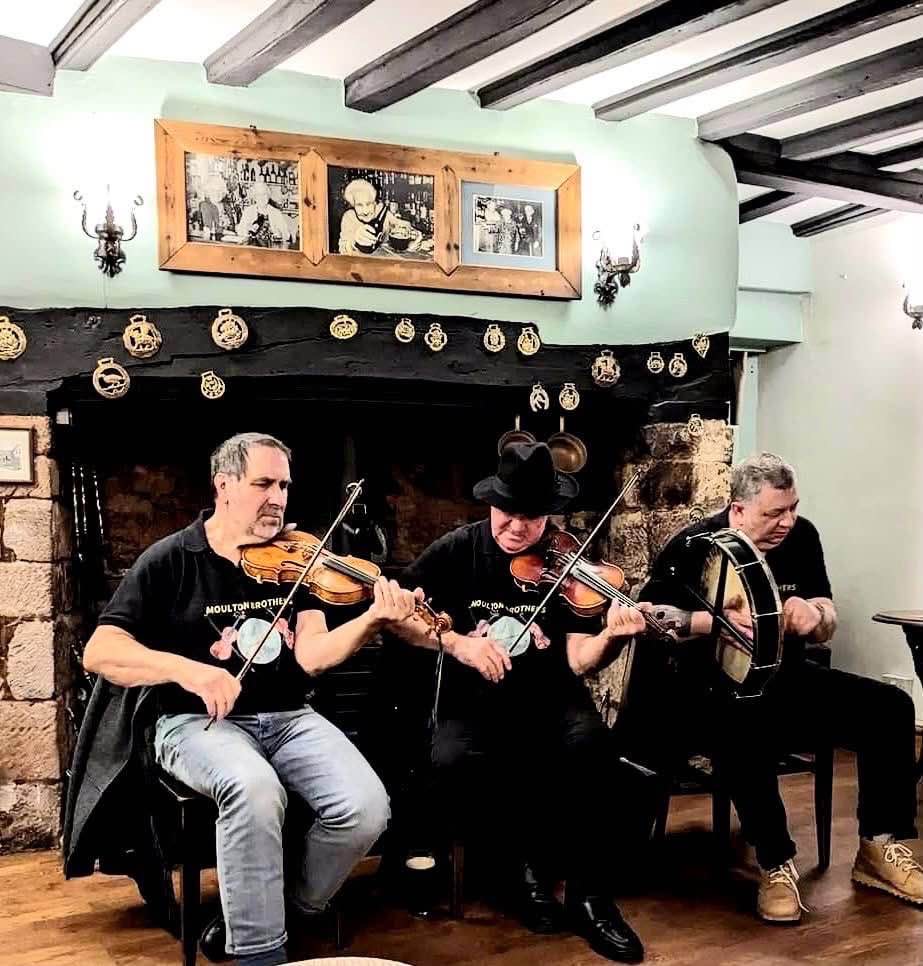 THE MOULTON BROTHERS — LIVE!