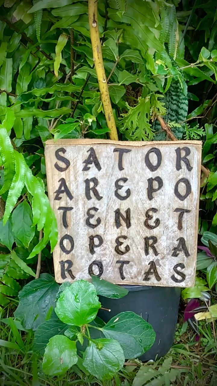 gravure sur bois flotté brut du palindrome « carré de sator » — visuel 4