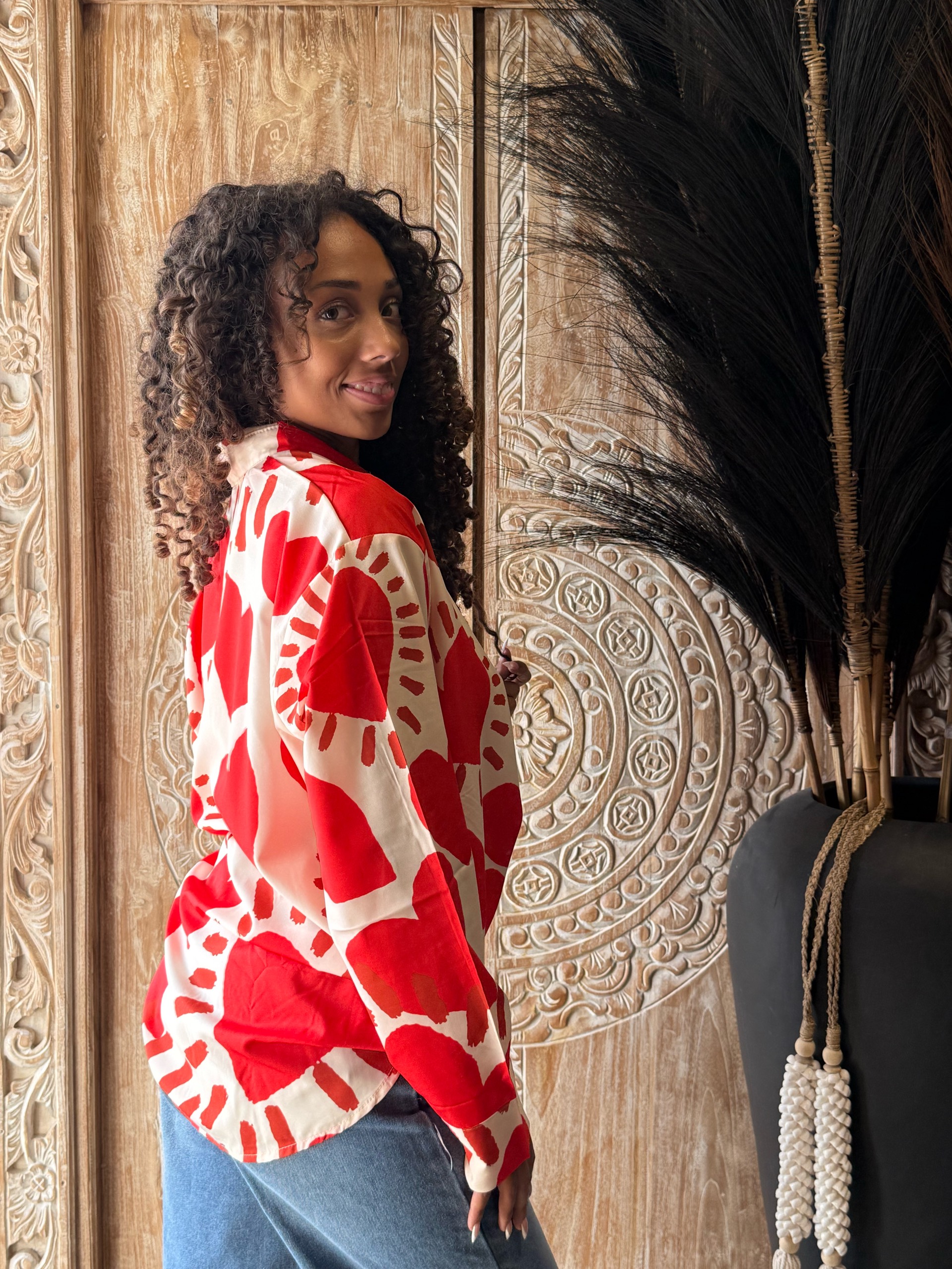 Chemise oversize femme à motifs cœurs – rose ou blanc