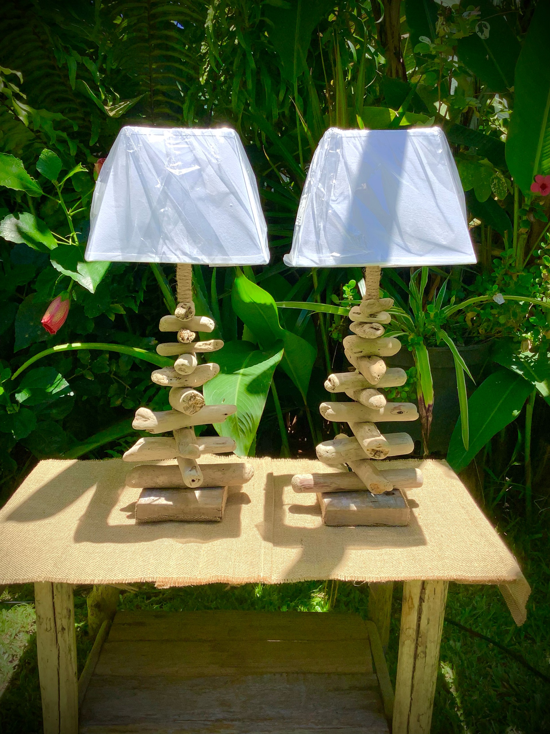 lampe de chevet modele pyramide — visuel 5
