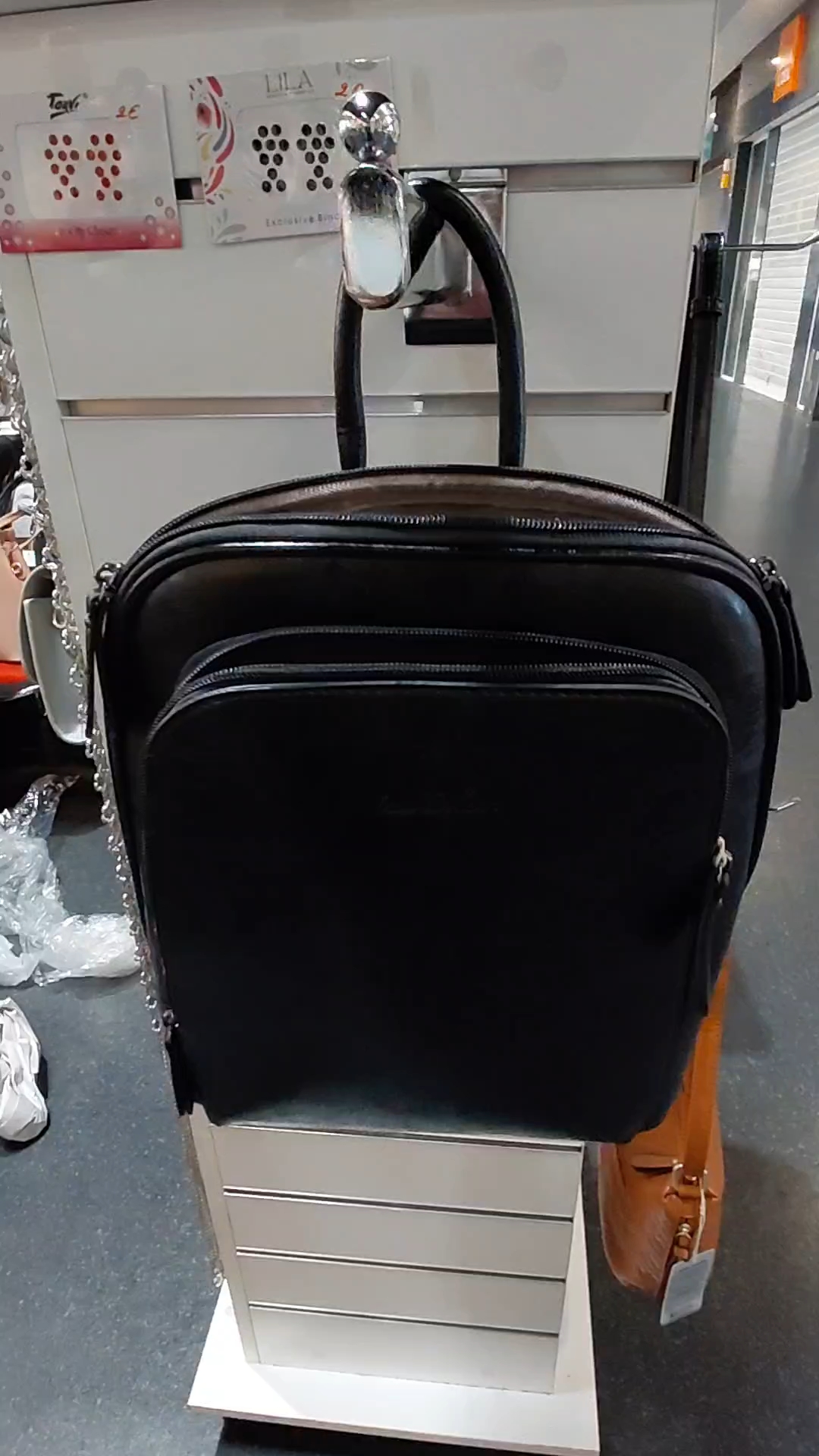 Sac à dos noir  — visuel 2