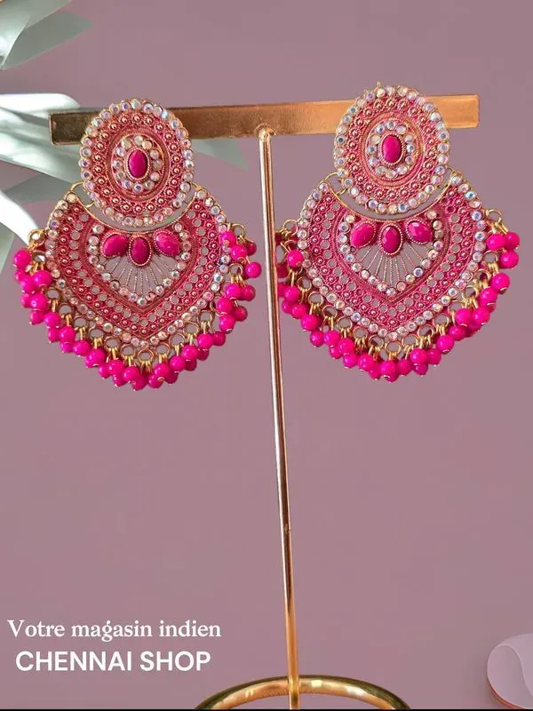 Boucles d'oreilles pendantes indiennes fuchsia et doré strassées