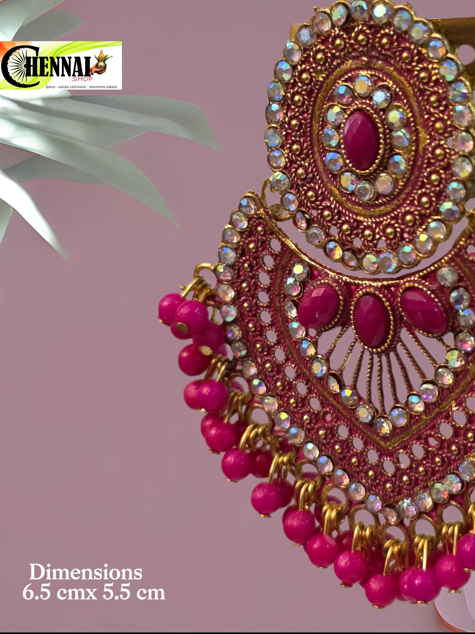 Boucles d'oreilles pendantes indiennes fuchsia et doré strassées — visuel 2