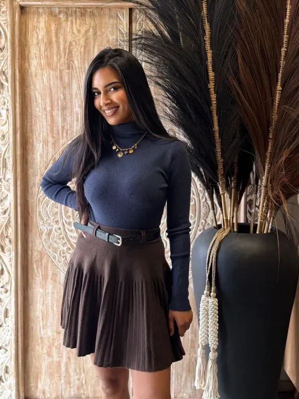 Jupe femme plissée ceinturée – style chic intemporel
