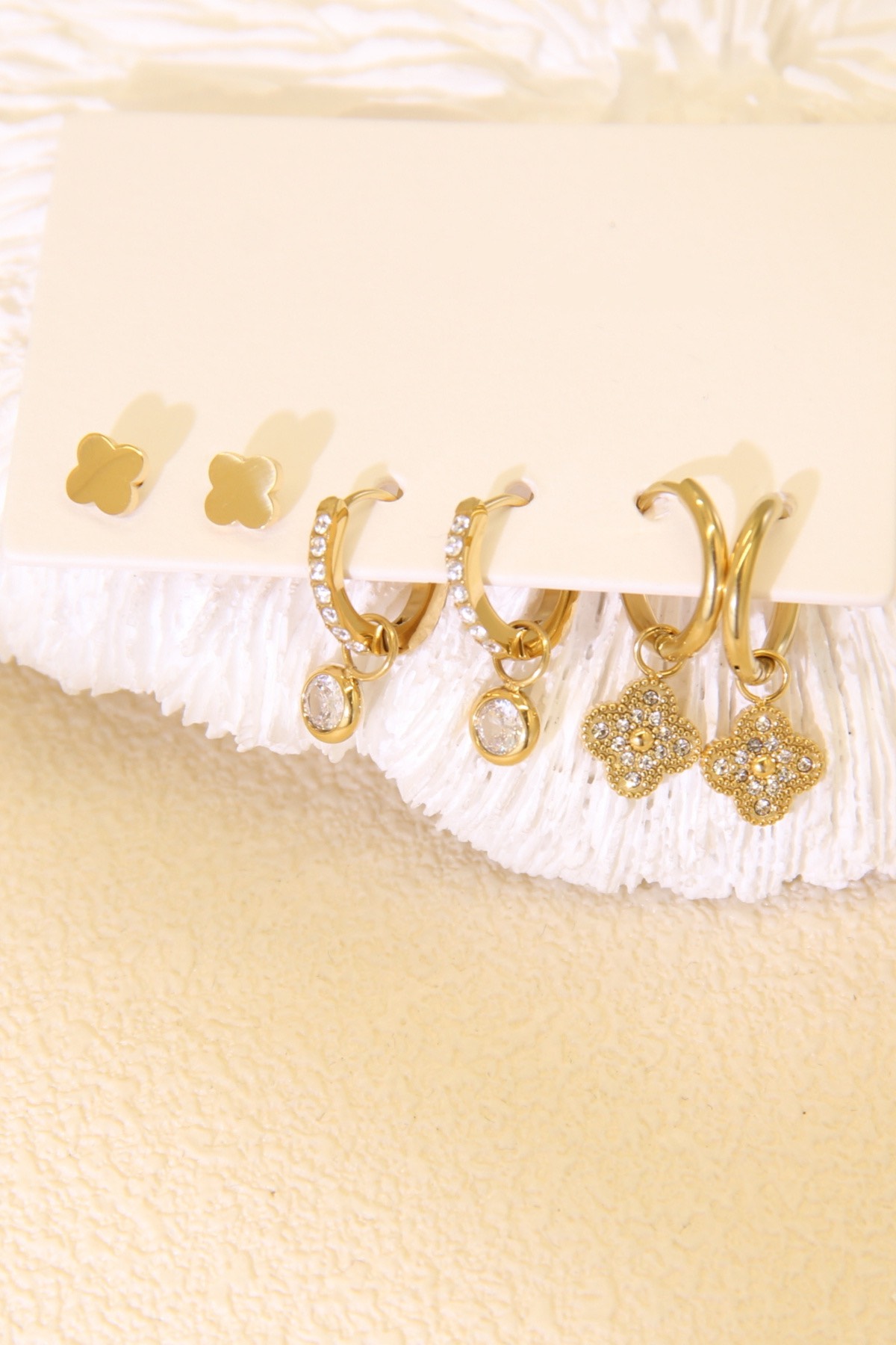 Lot de 3 boucles d’oreilles trèfles - élégance porte-bonheur 
