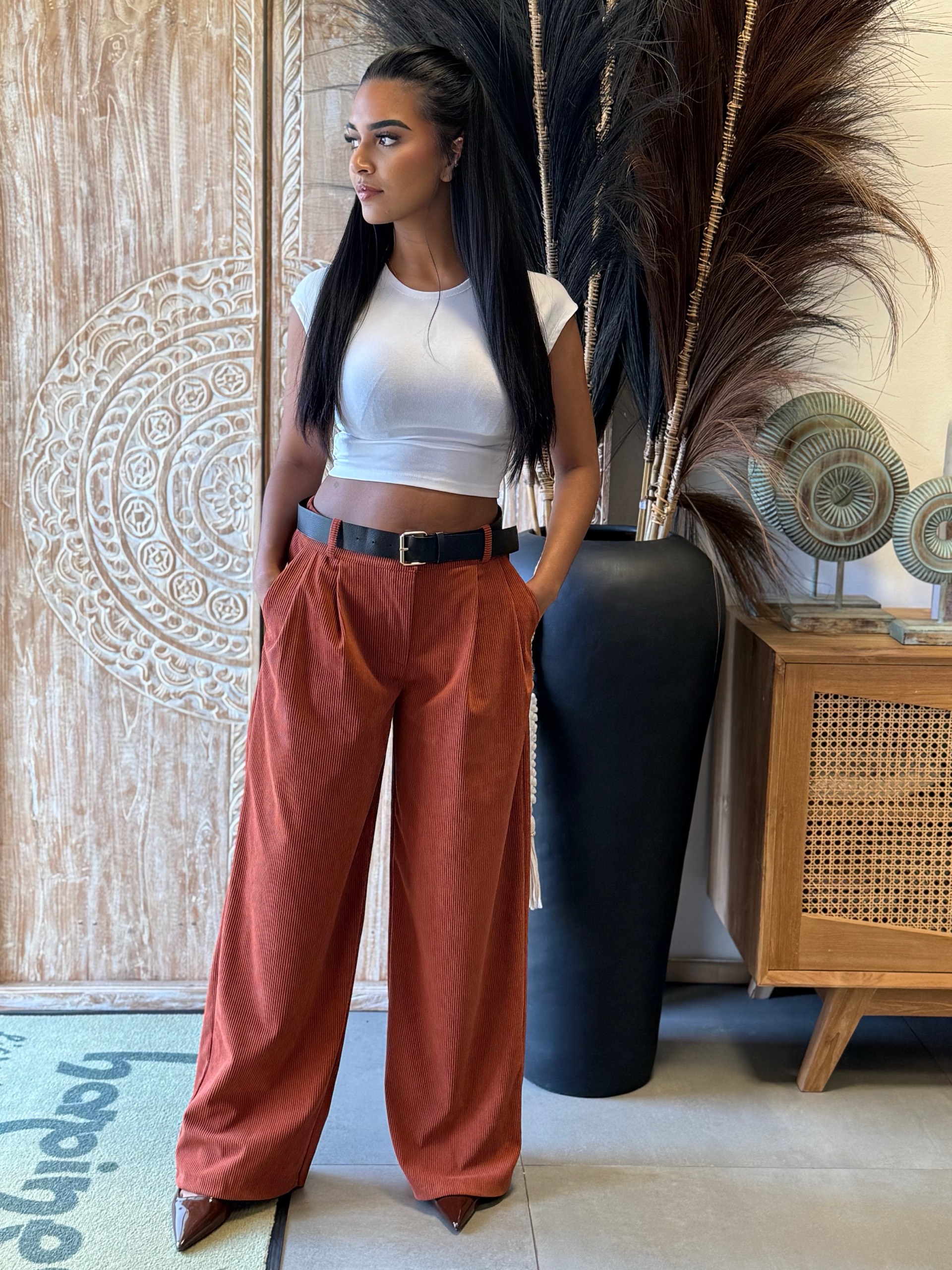 Pantalon velours ceinturé