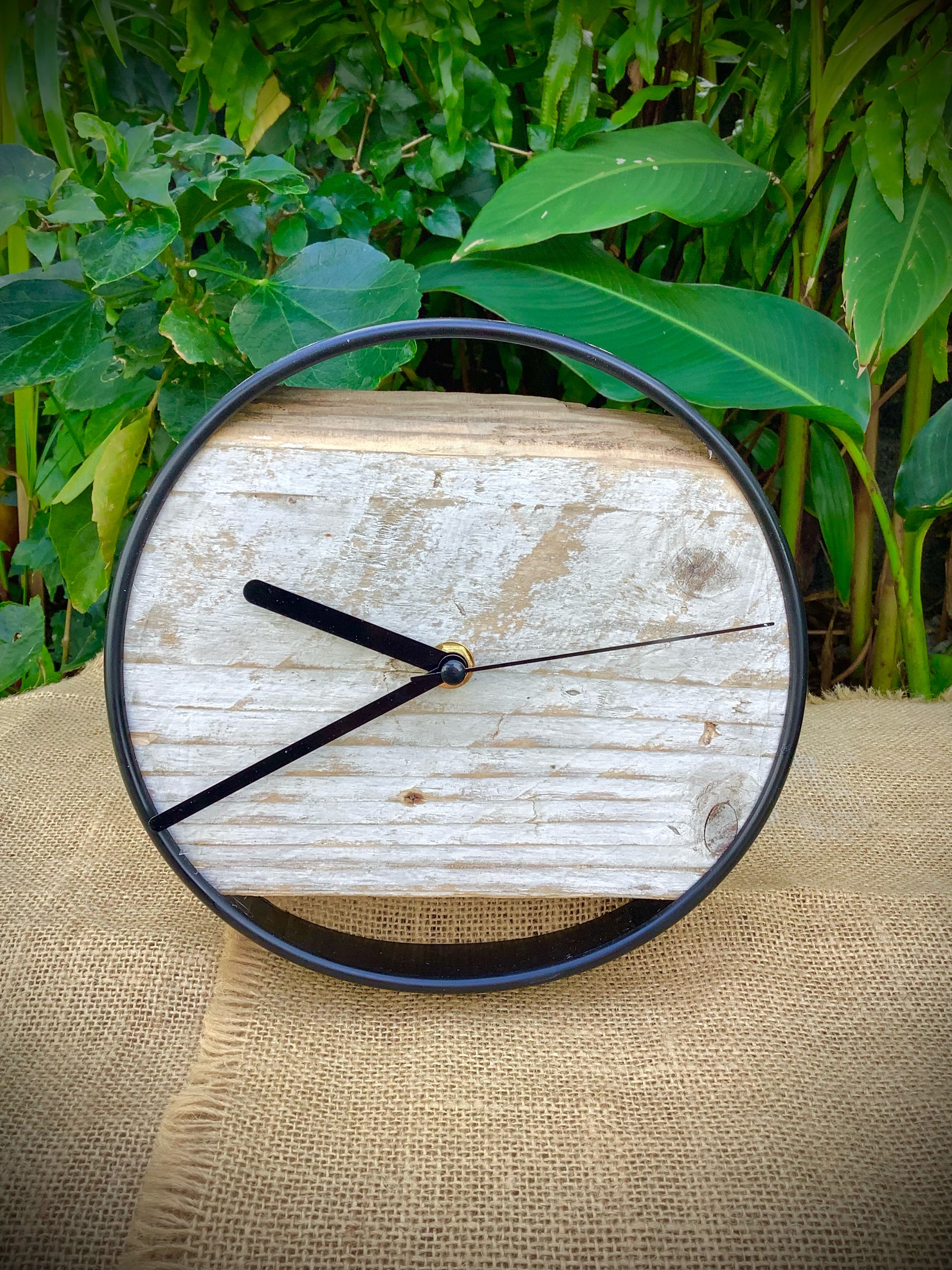 horloge murale en bois flotté naturel  — visuel 3