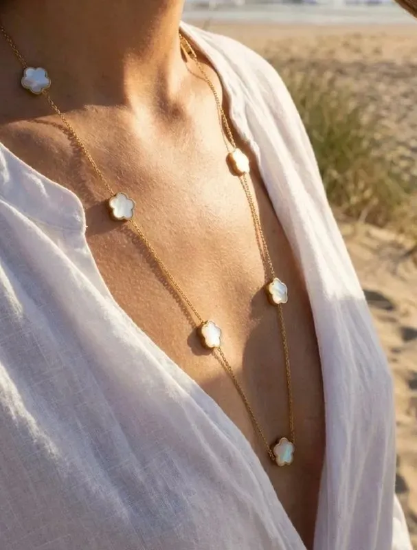 Sautoir motif fleur