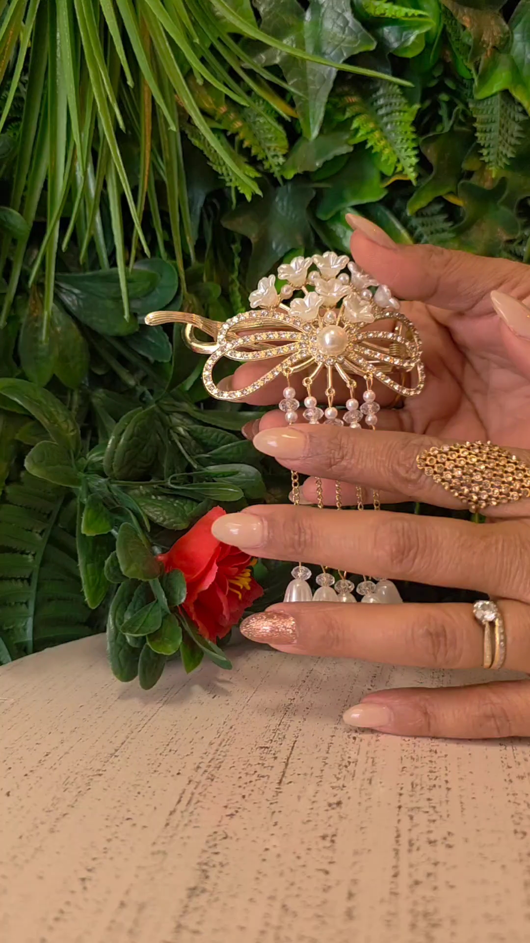 BARRETTE CHEVEUX DORÉE STRASS