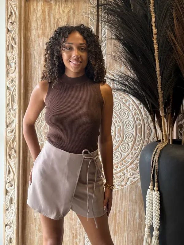 Jupe-short femme mocha – effet portefeuille