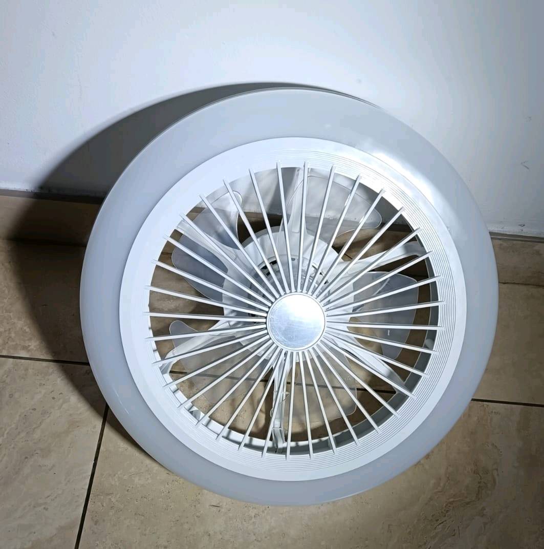 Ventilateur plafonnier LED — visuel 3