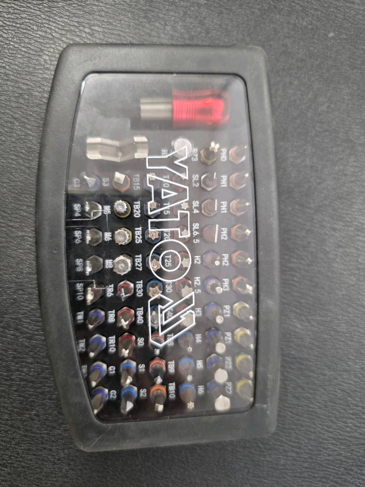 Coffret d'embouts YATO professionnel avec porte-embout magnétique — visuel 2