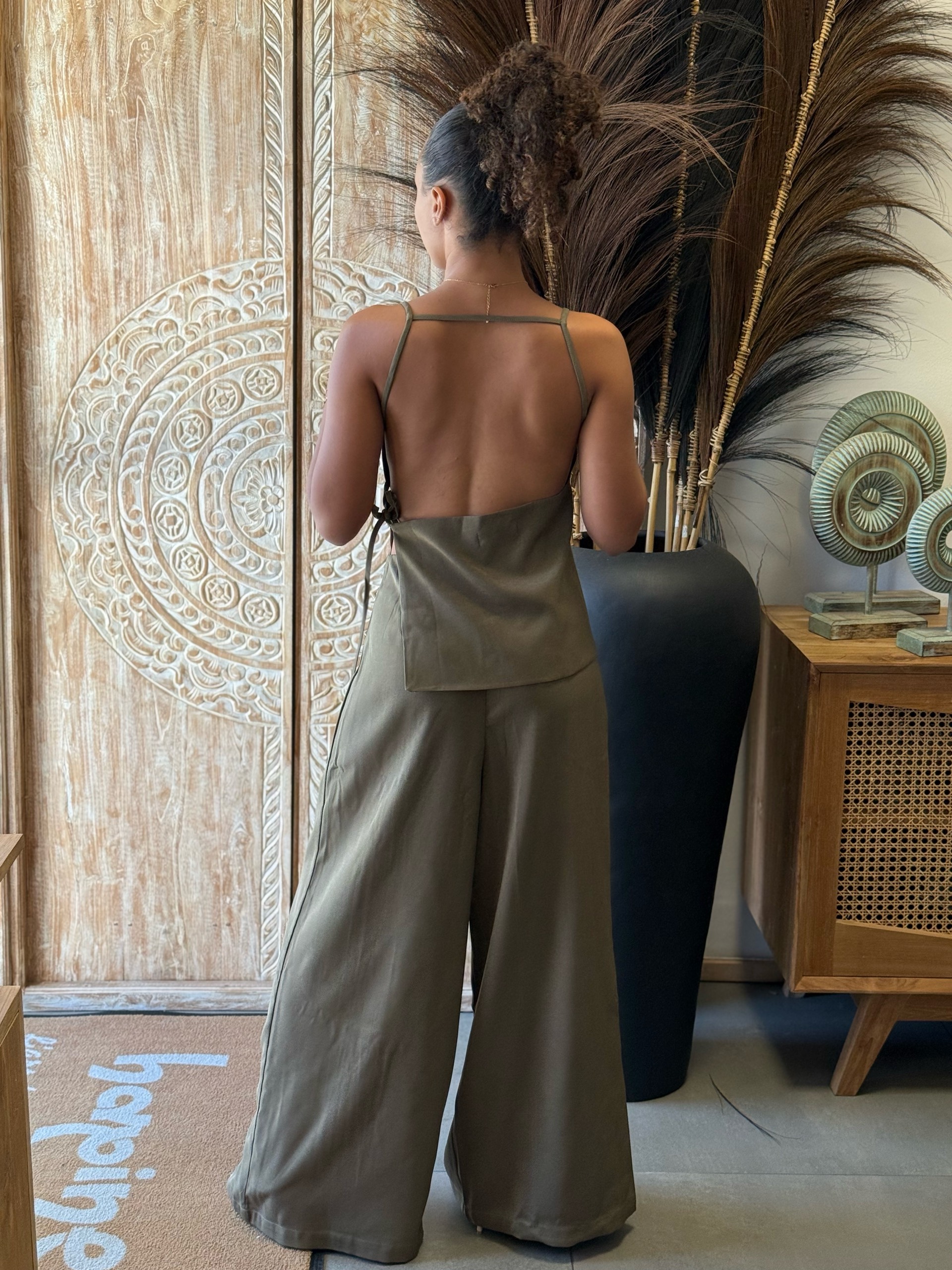 Ensemble dos nu élégant - Top et pantalon palazzo — visuel 4