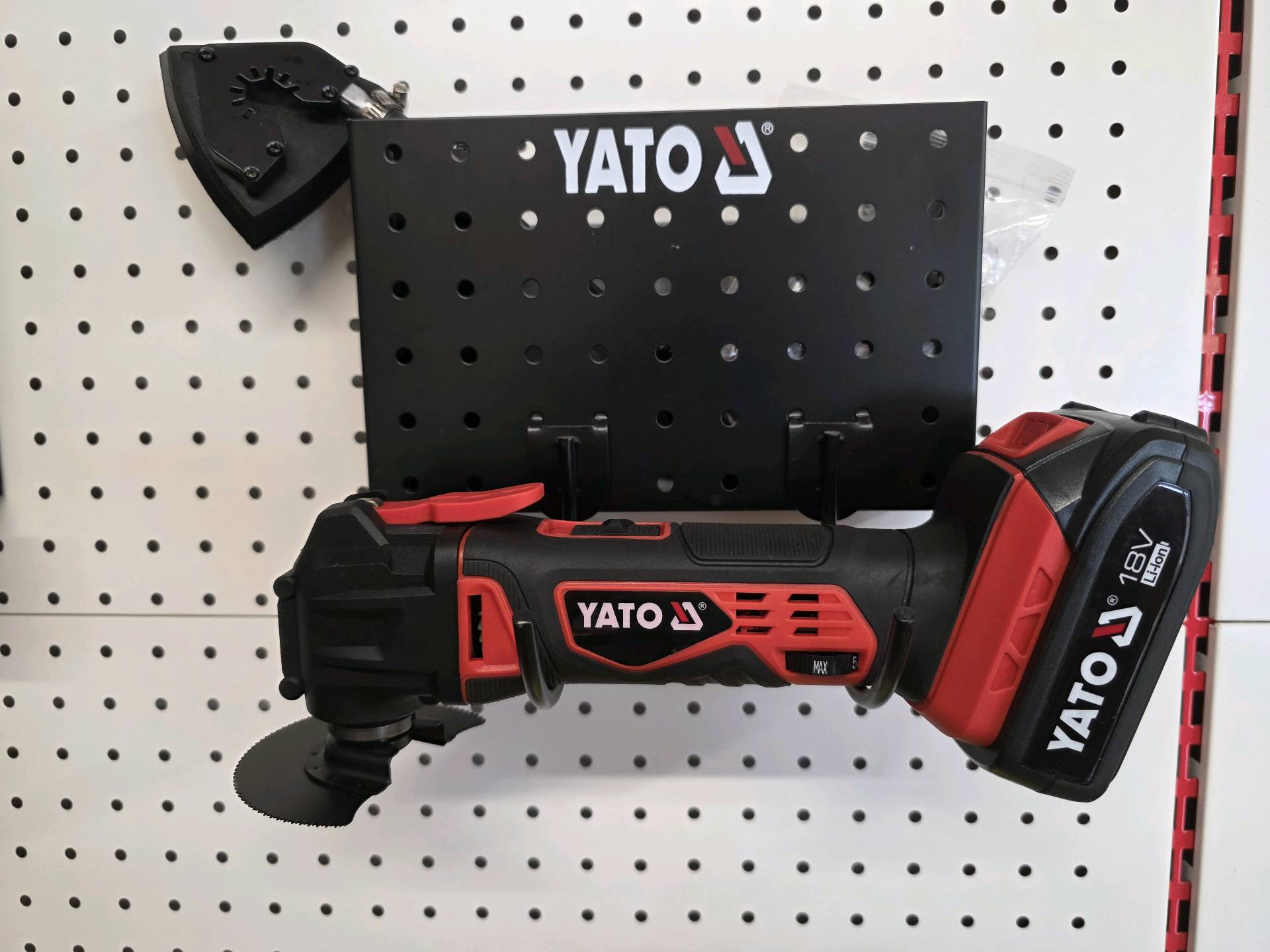 YATO Multi-outil oscillant sans fil 18V 2 Ah YT-82818