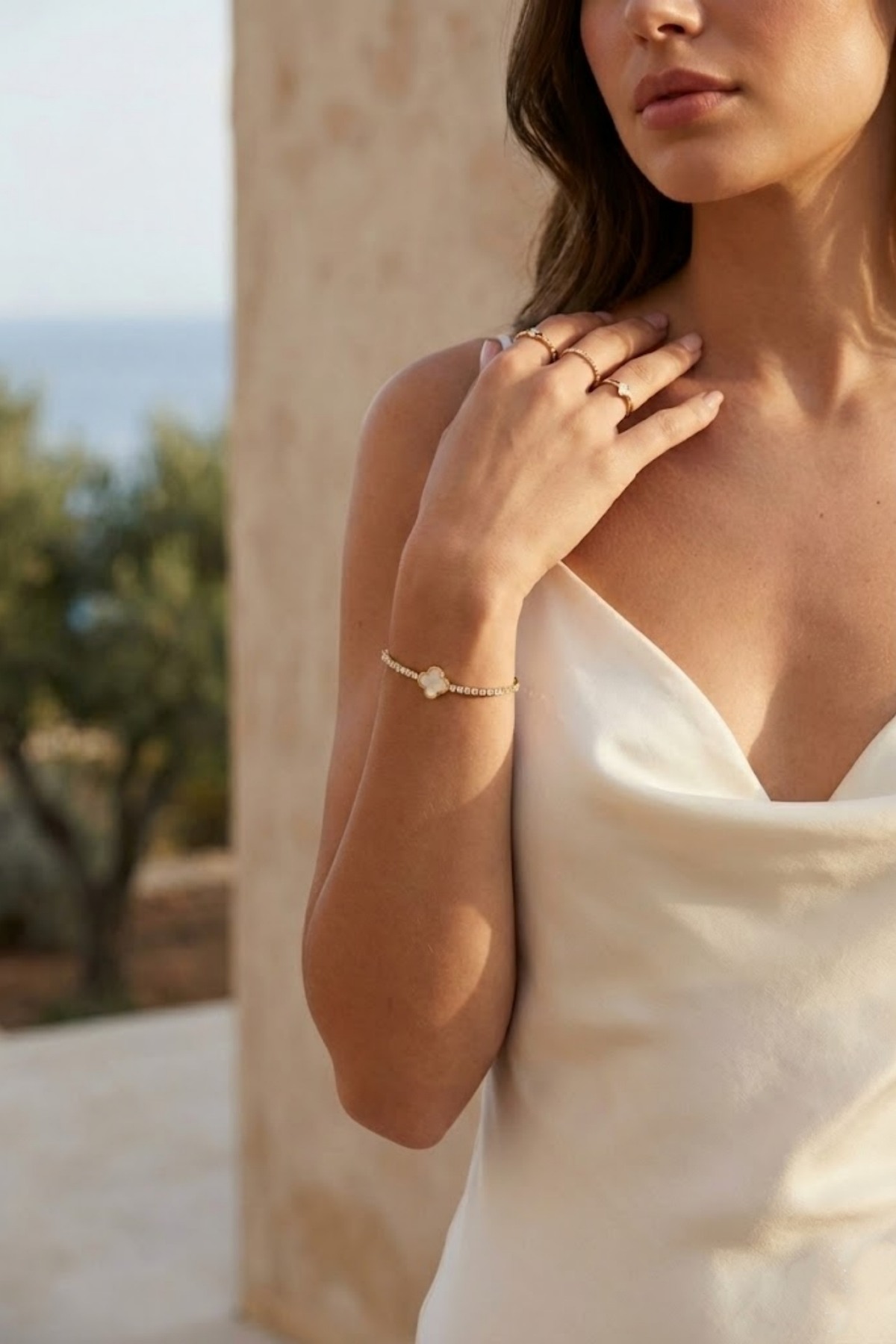 Bracelet trèfle nacré strass - acier inoxydable 