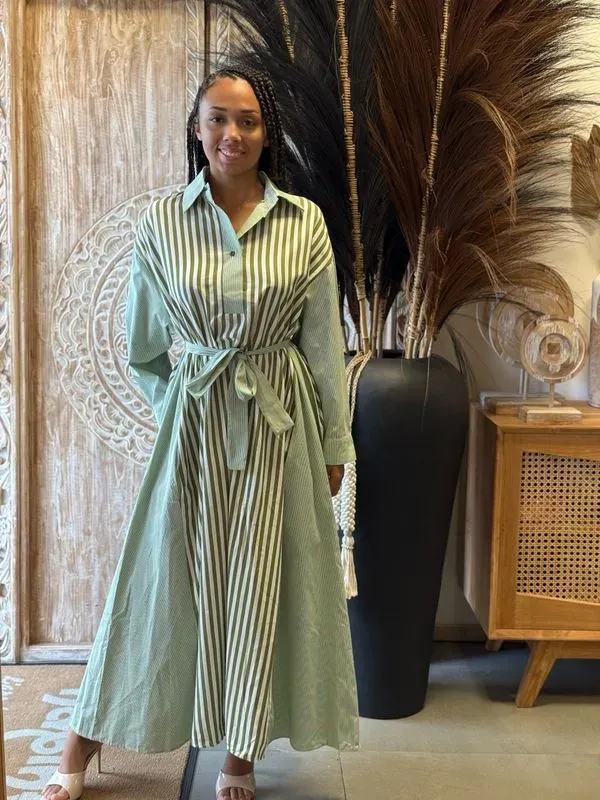 Robe chemise longue rayée avec ceinture bleu ou vert