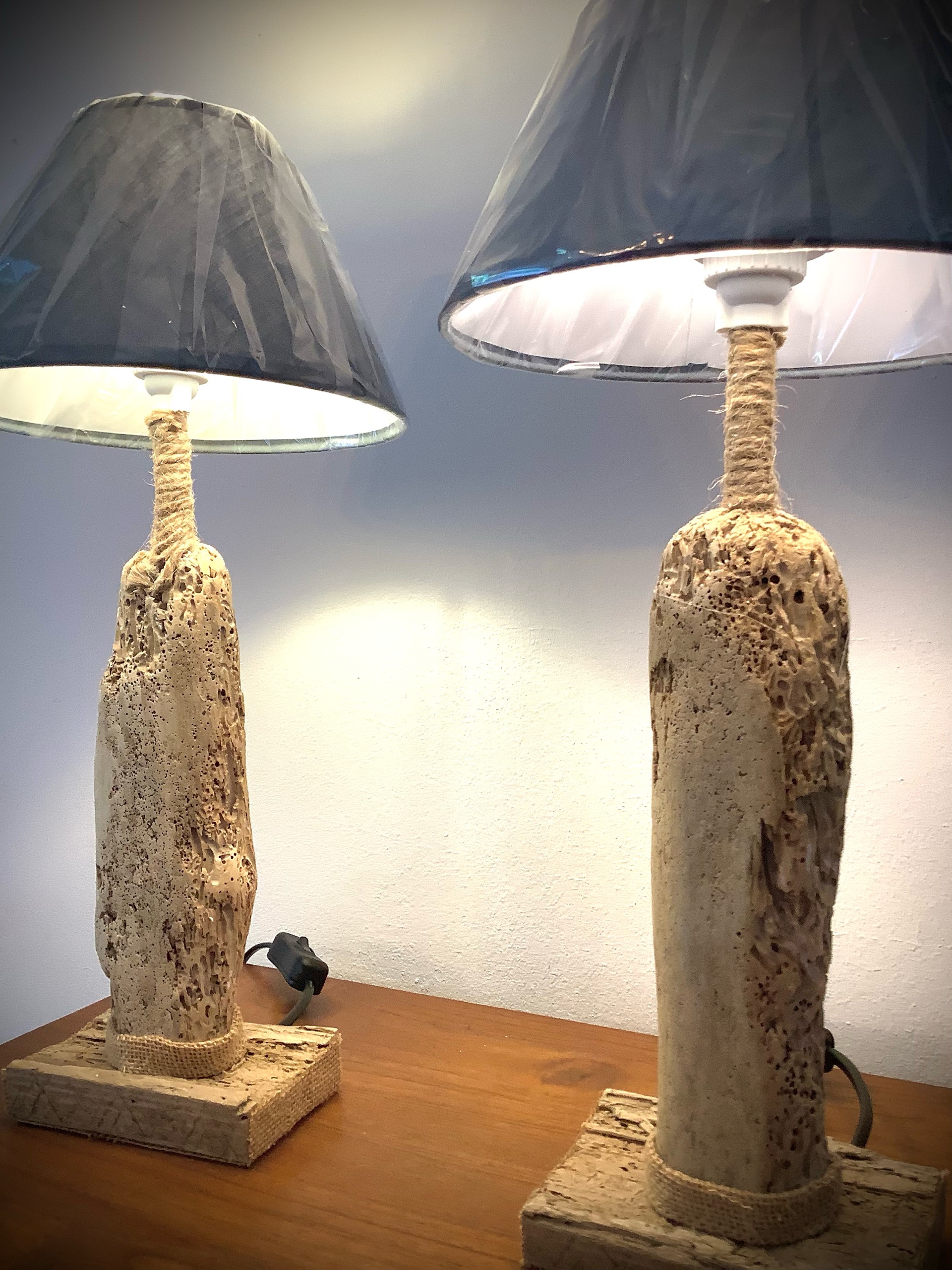 lampe de chevet en bois flotté authentique — visuel 12