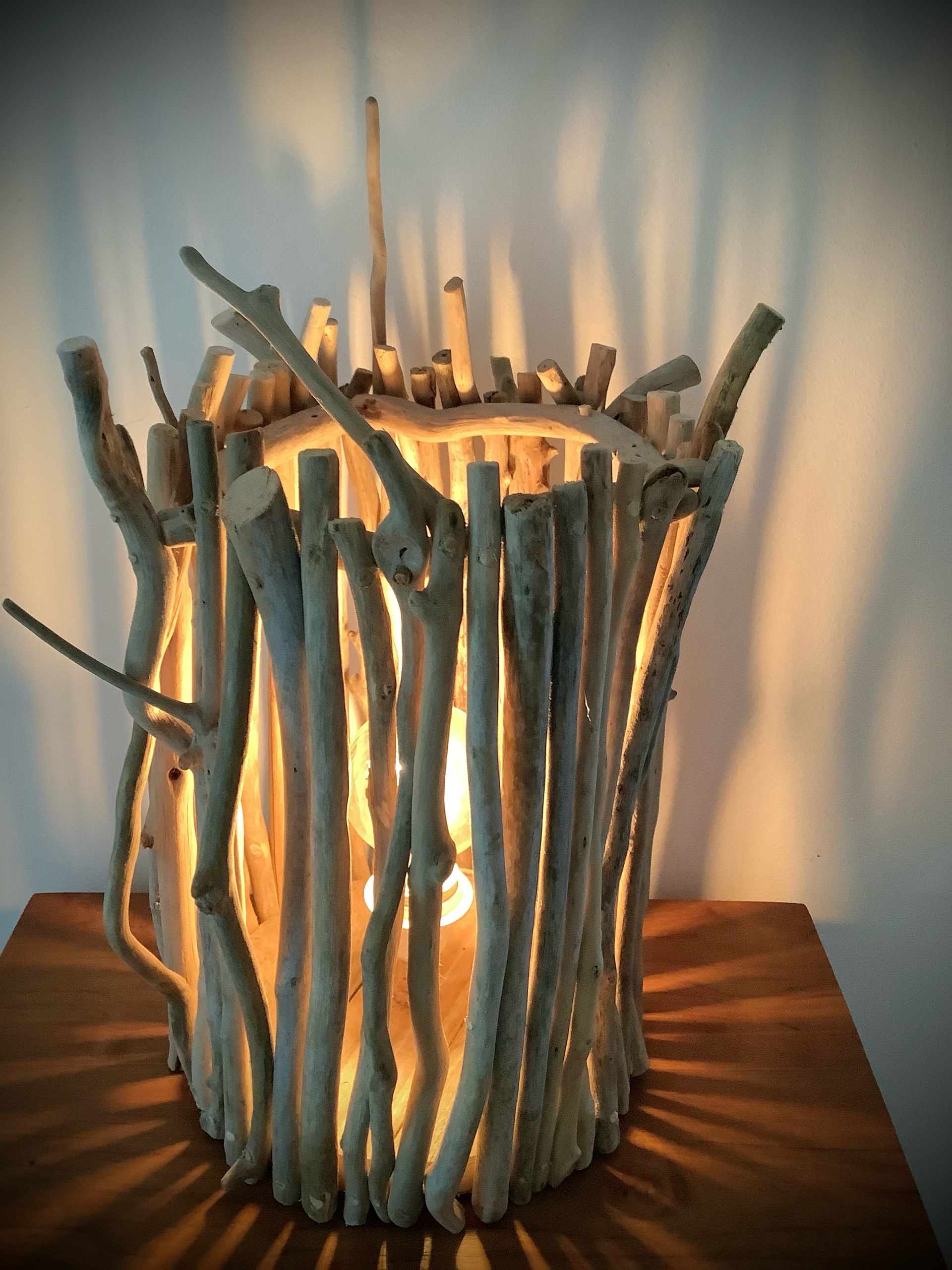 lampe « cage à lumière » en bois flotté naturel — visuel 6