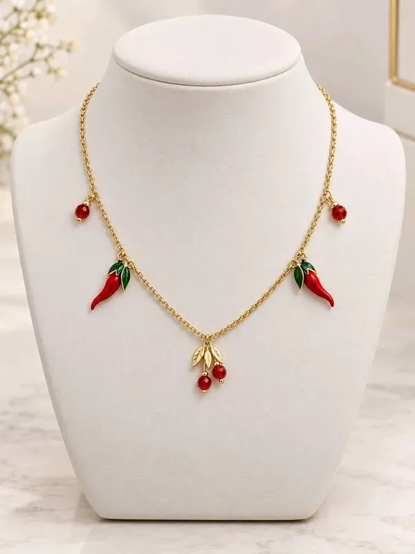 Collier acier inoxydable doré aux piments rouges et perles - Style vintage bohème