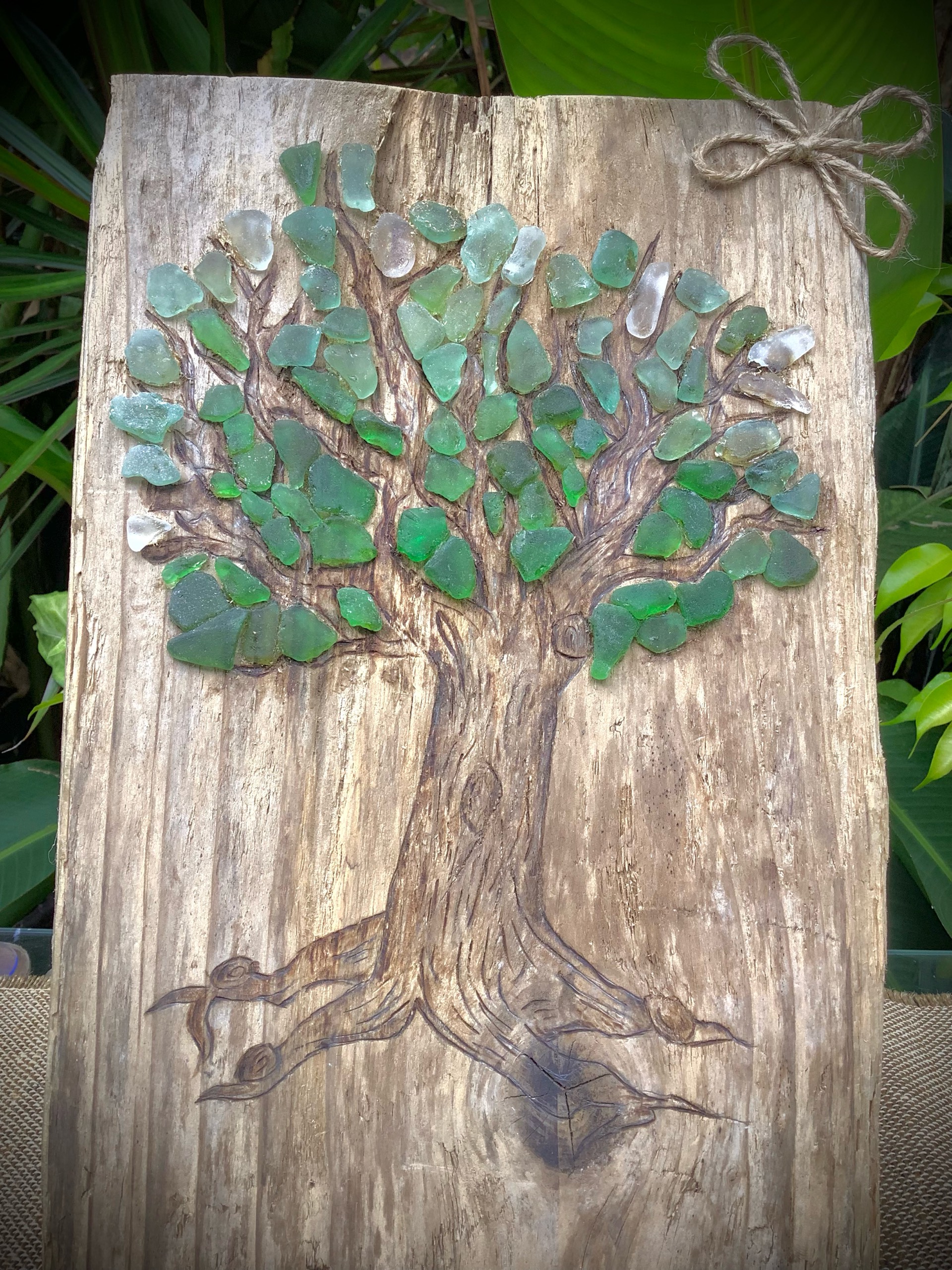 tableau en bois flotté pyrogravée et verre de mer — visuel 5