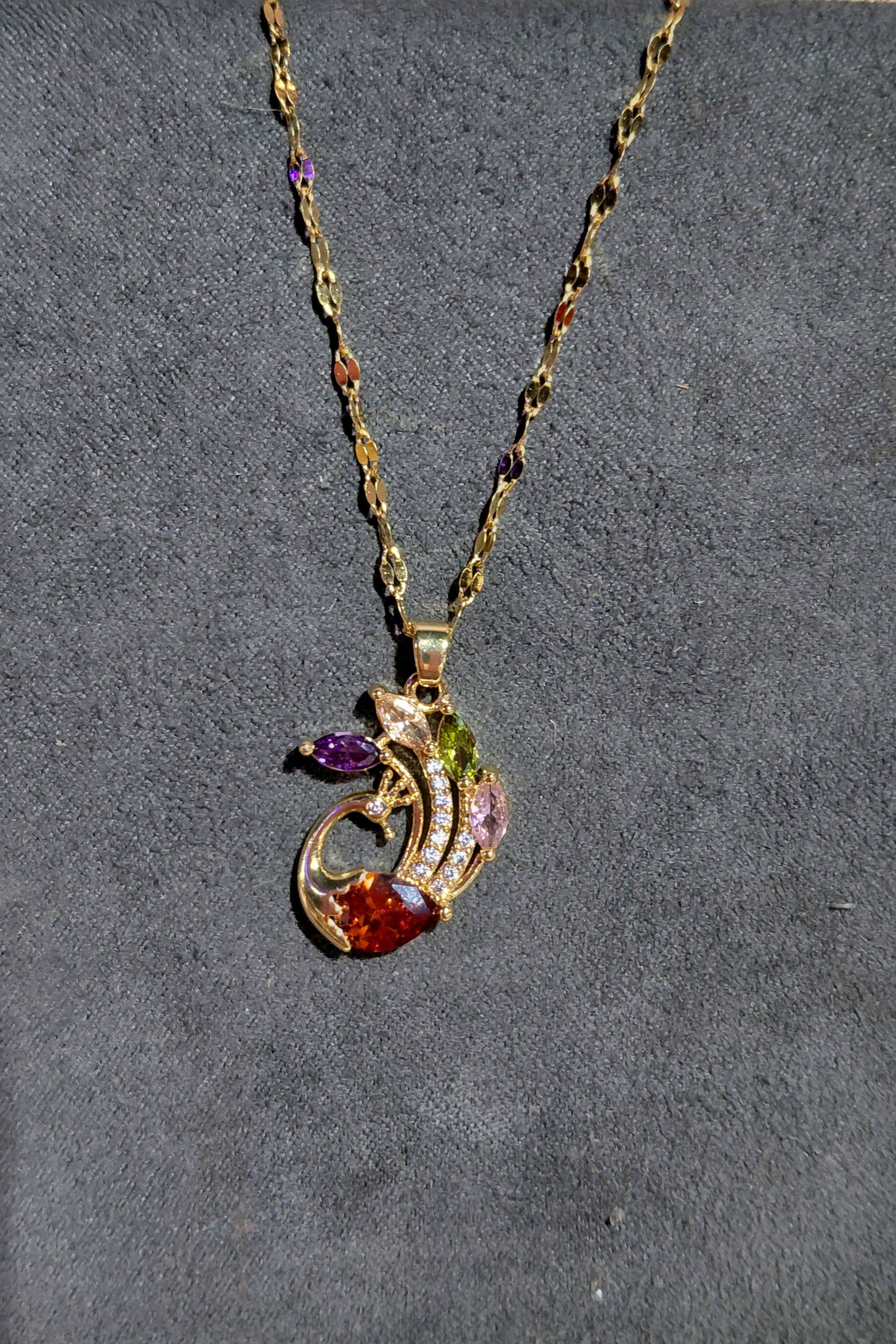 collier paon