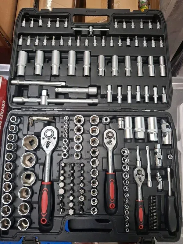 coffret mécanicien 172 pièces d'outillage 