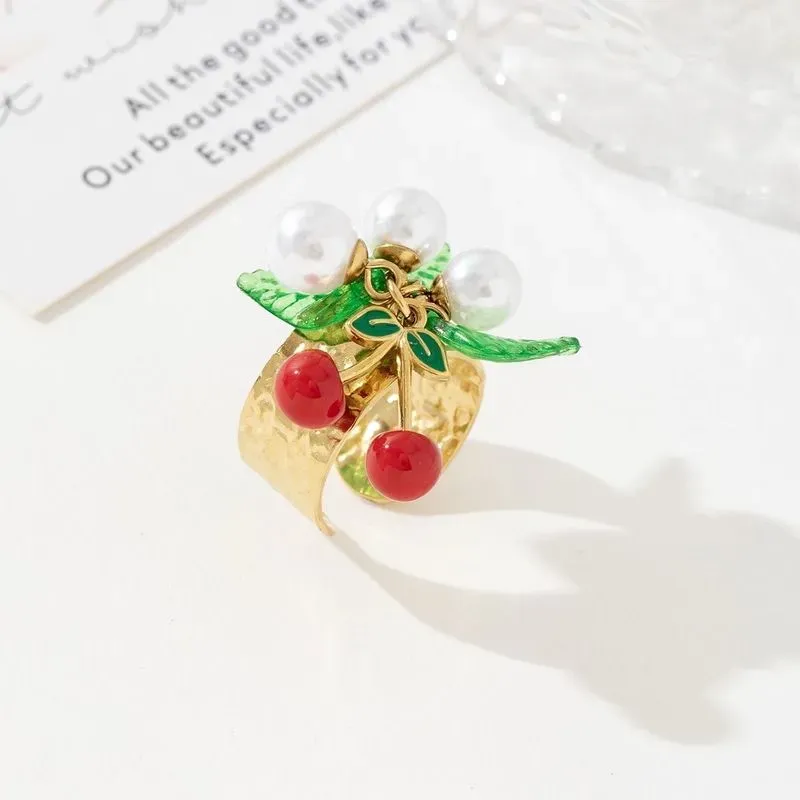 Bague avec breloque cerise (acier inoxydable)