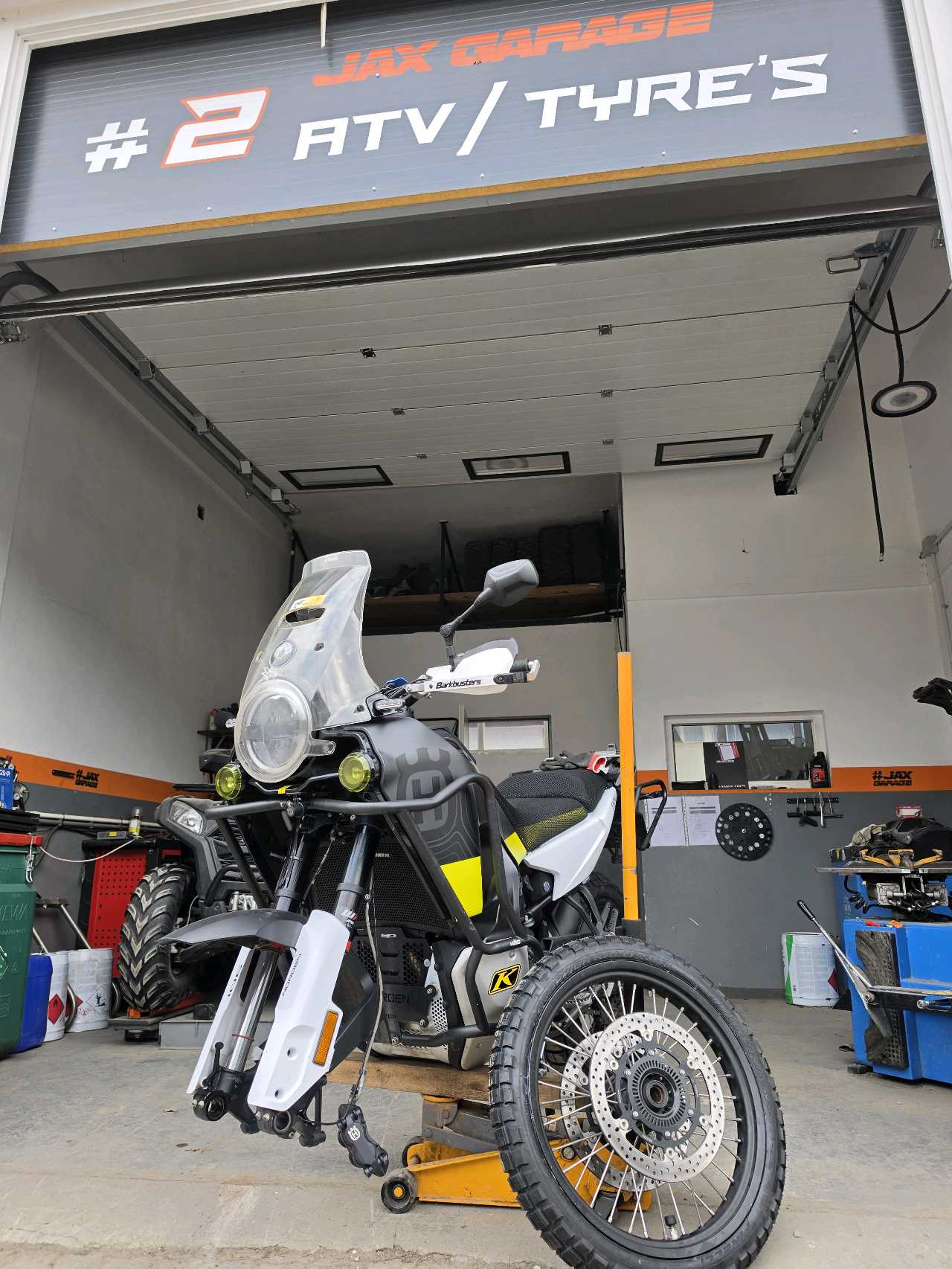 Jaxgarage – lucrări 5