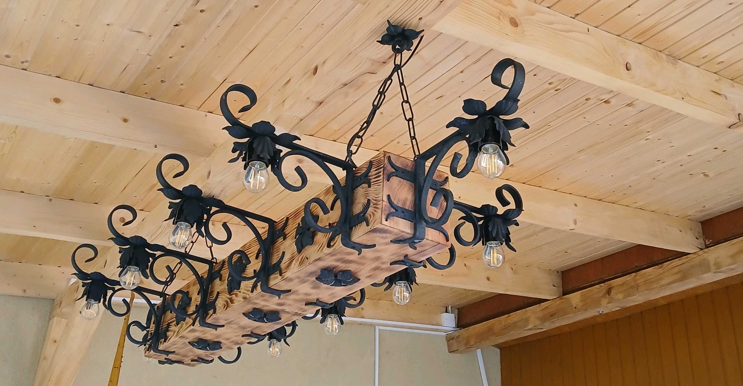 CANDELABRE RUSTICE MĂDĂRAS SRL – lucrări 8
