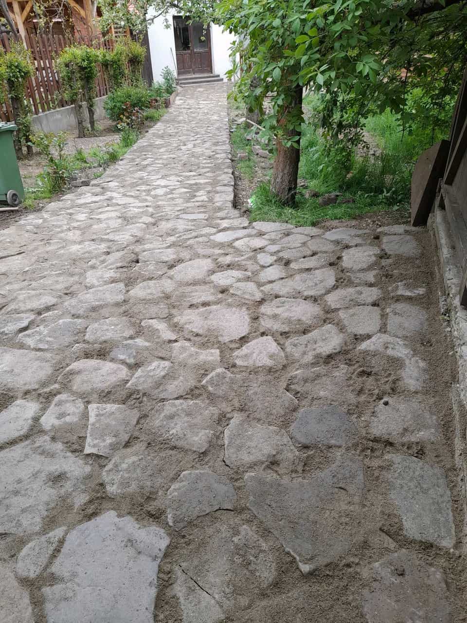 KONRAD GARDEN SERVICES S.R.L