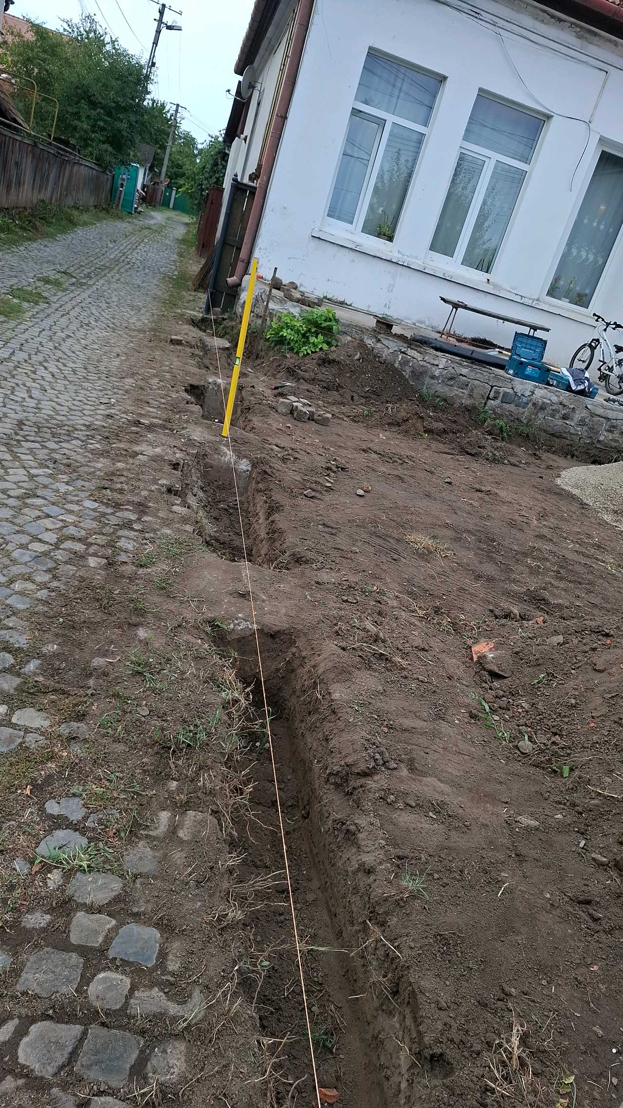 trockenbeu roland construct SRL
