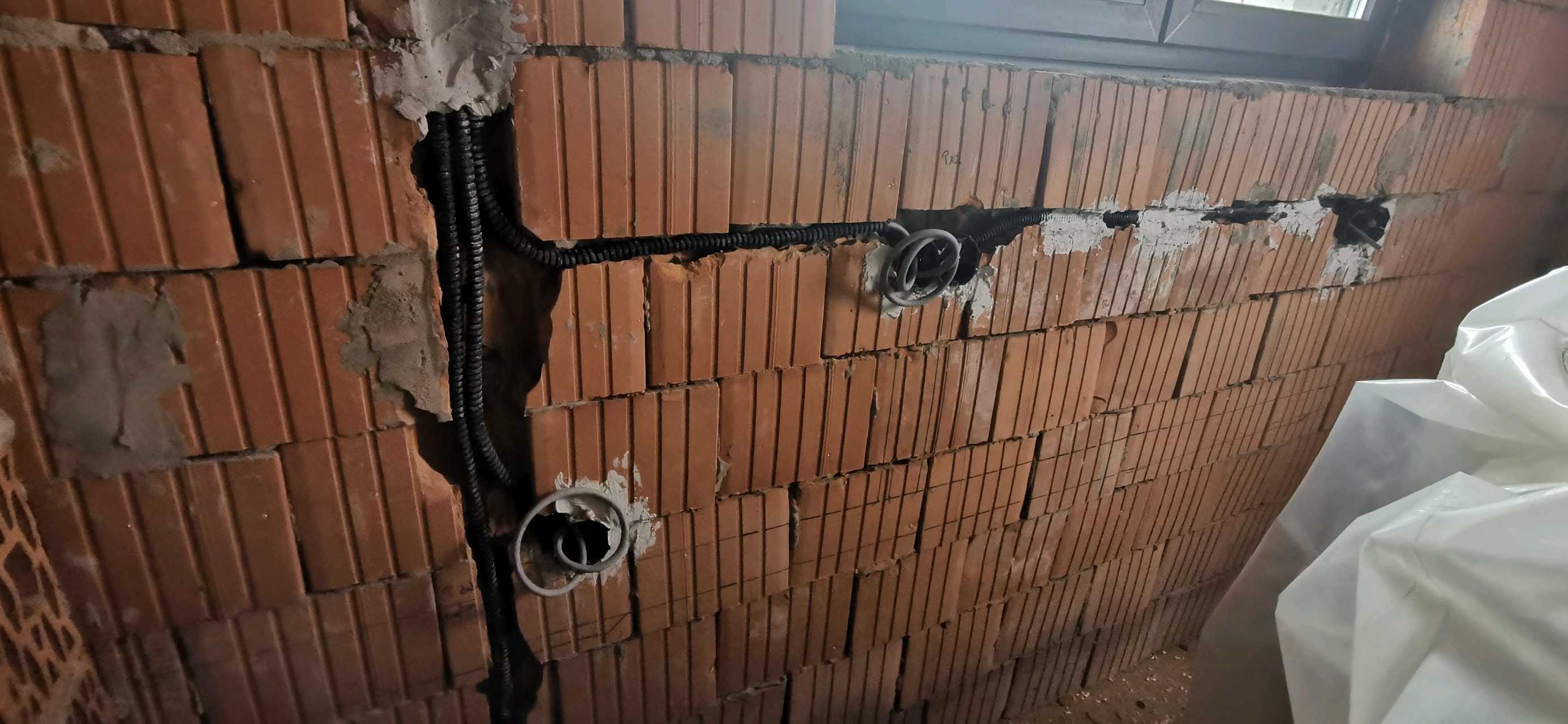 Engedéllyel rendelkező villanyszerelő - Electrician autorizat – lucrări 8