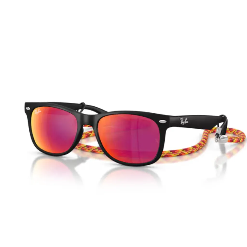 Ray-Ban Ray-Ban JUNIOR NEW WAYFARER RJ 9052S 7028/6Q 47 Güneş Gözlüğü