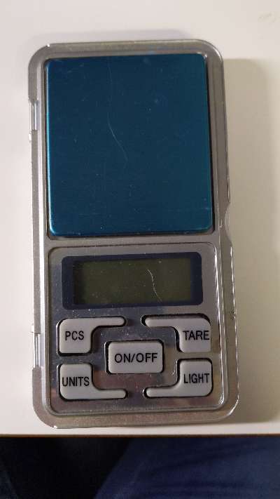 Digital våg med LCD-display - elektronik till salu i Sävsjö